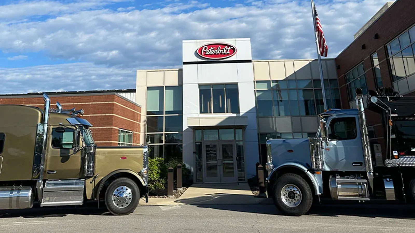 Ohio Peterbilt Rolls Out Online Truck Part Ordering with Multi-State Coverage