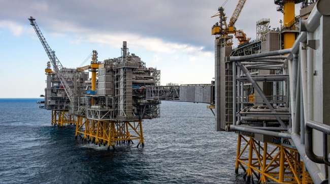 Brent Crude Price Forecast Sees Possible Drop Below  Amid Supply Concerns