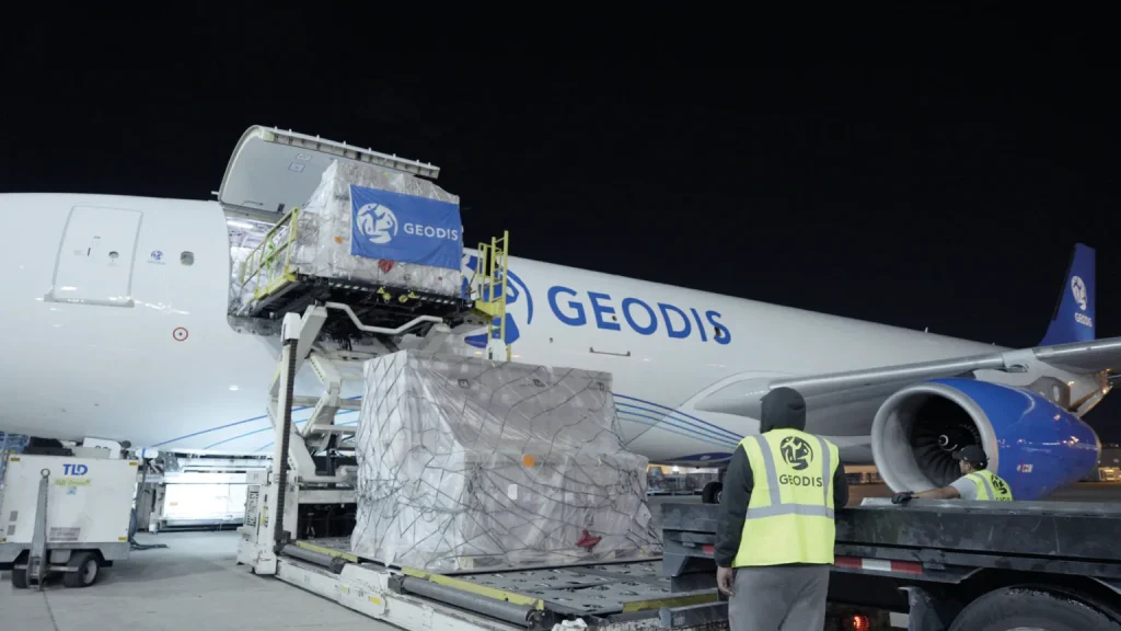 How Tariffs, Emissions Rules, and Technology Gaps Are Transforming Air Cargo and Logistics