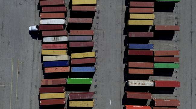 Major US Ports Experience Record Cargo Volumes in July Amid Tariff-Driven Frontloading