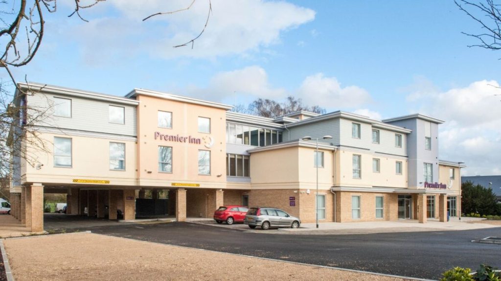 Strategic £78.5 Million NNN Acquisitions by LondonMetric Strengthen Portfolio Across Hotels and Logistics Warehouses