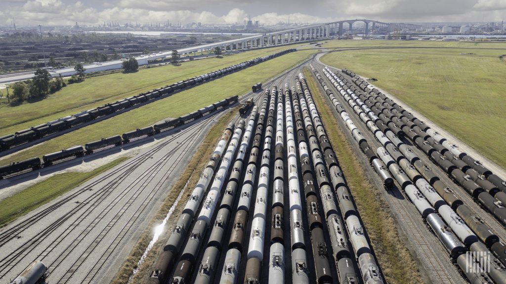 Rail Automation Debate: Labor Concerns vs Industry Innovation in Freight Rail
