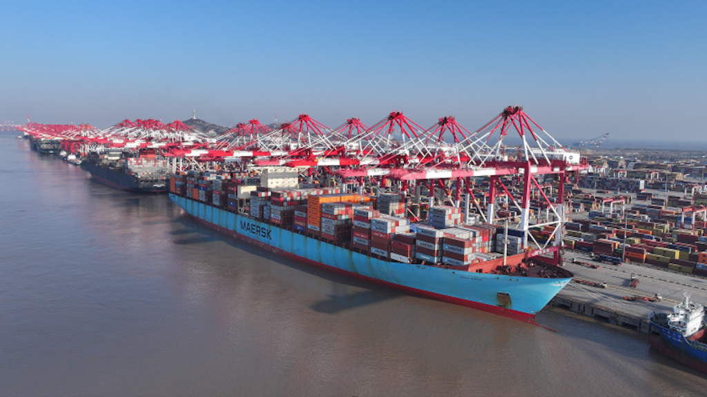 How U.S. Port Fee Changes Lead to Shifts in Container Shipping Rates and Vessel Deployments