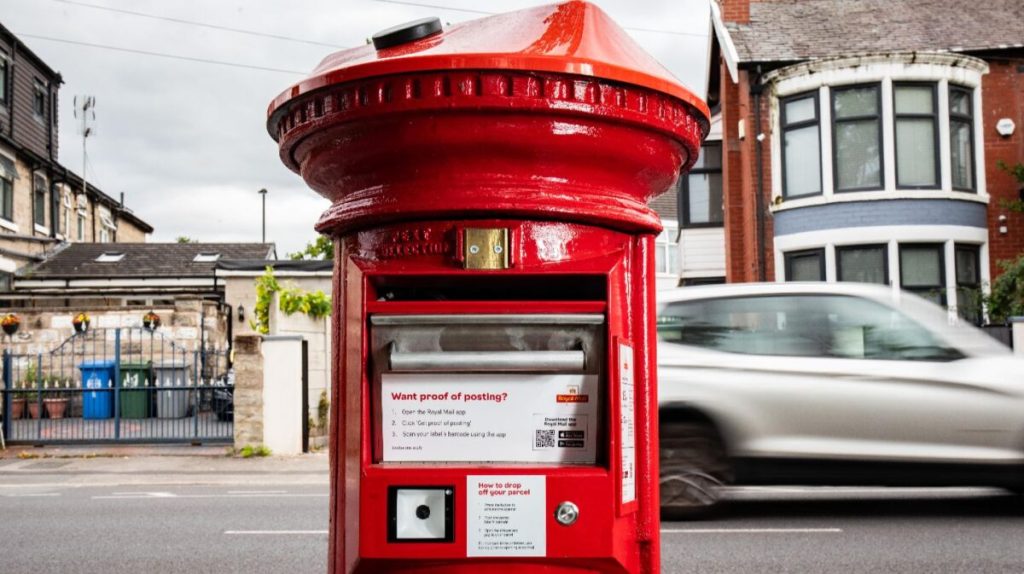 Revolutionizing UK Parcel Services with Royal Mail’s Solar-Powered Postboxes