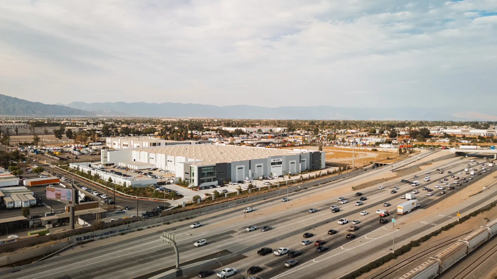ZM Trucks Expands into U.S. Market with Fontana Plant, Prioritizing State EV Incentives Over Federal Support