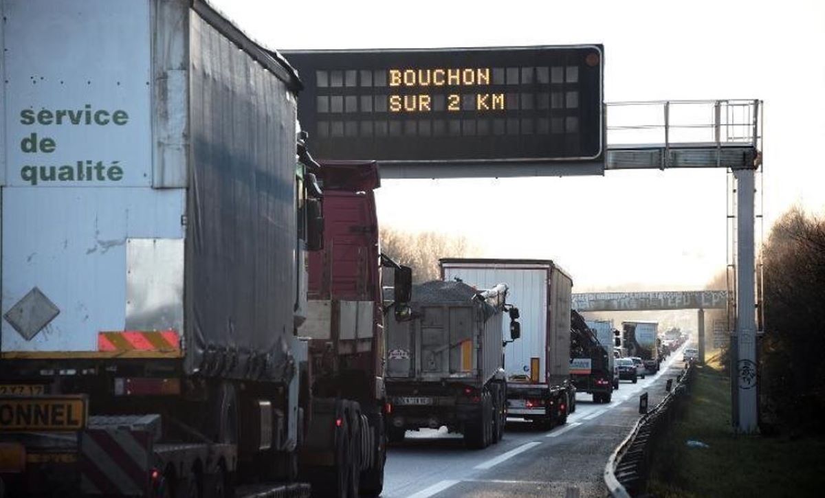Majority of French Population Sees Road Transport as Fundamental to Economic Success Majority of French Population Sees Road Transport as Fundamental to Economic Success