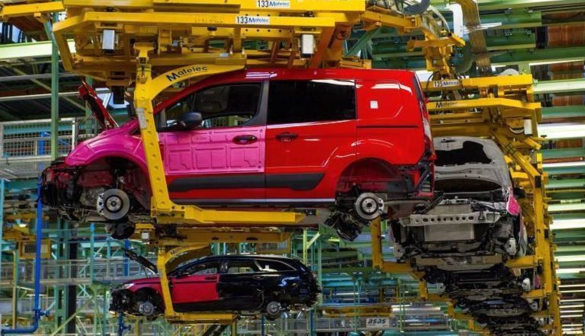 How Spanish Industry Powers Exports and Employment While Facing Generational Challenges