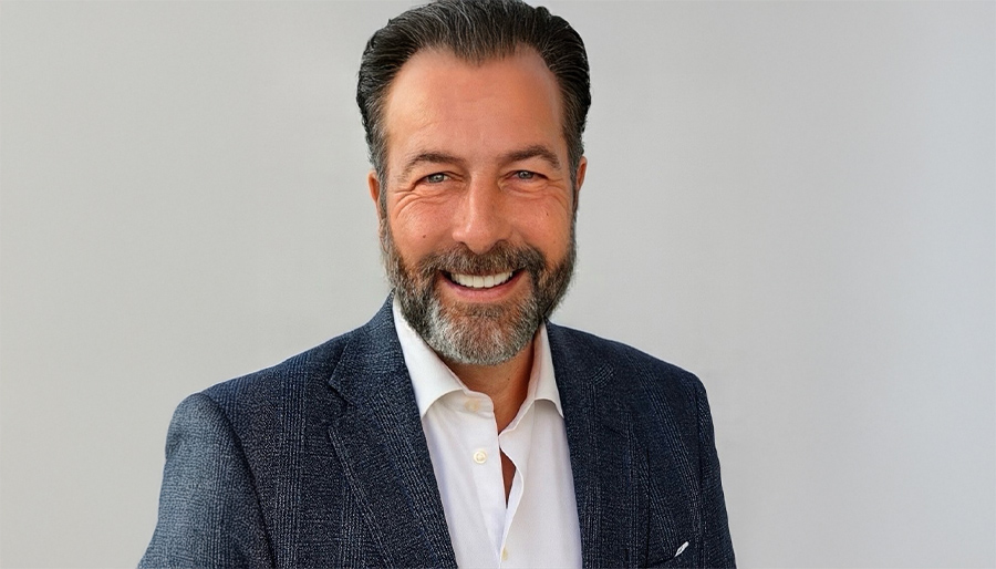Alexander Fink Joins EFESO Management Consultants as New Life Sciences Leader for EMEA