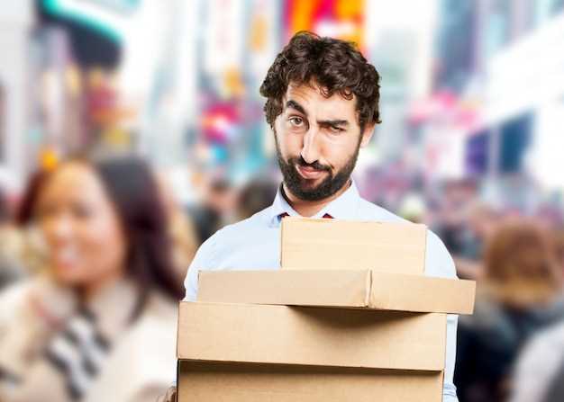 America’s Cardboard-Box Recession – Service Demand Slows and Inflation Could Surge Again, Says Schwab’s Top Global Strategist