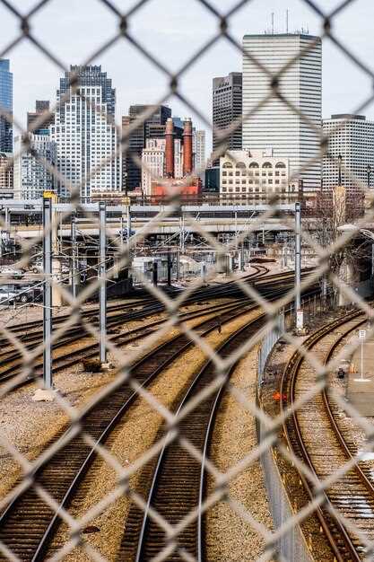 Biden Urges Congress to Block Railroad Strike – Economic Impact