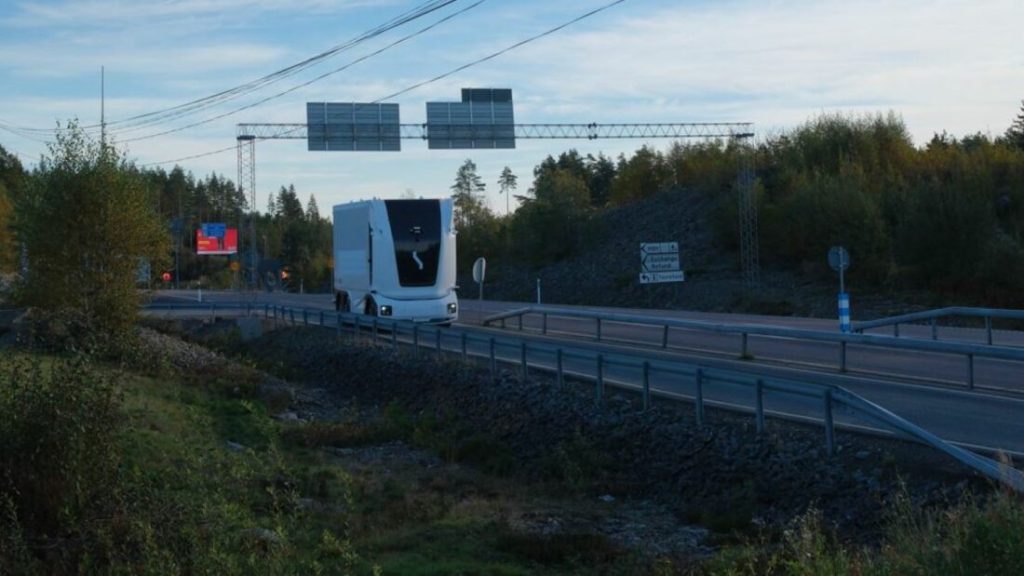 Historic Milestone: Einride’s Fully Autonomous Electric Truck Completes First Border Crossing Without a Driver