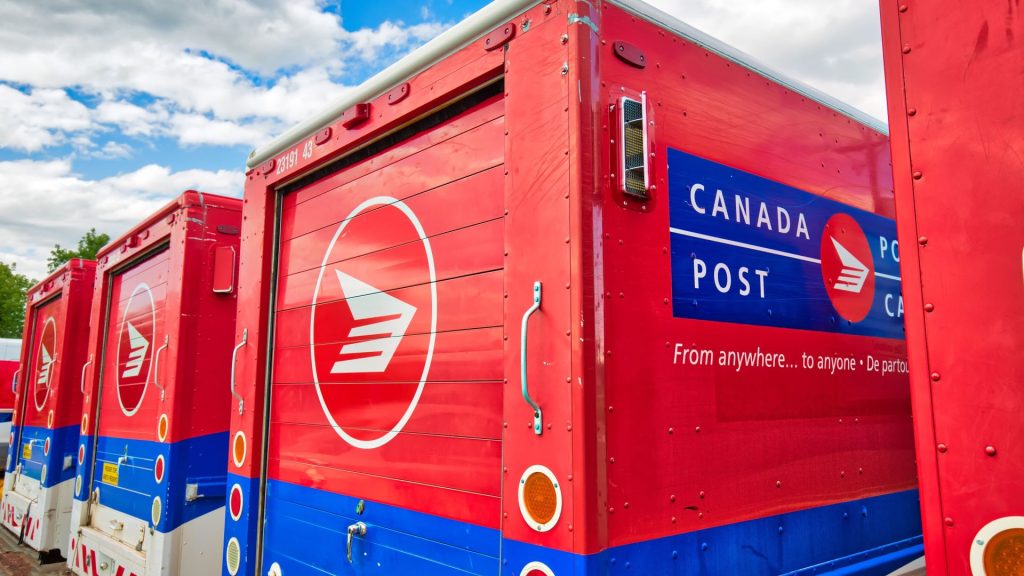 Canada Post resumes limited mail services, adopts rotating strikes to advance contract negotiations