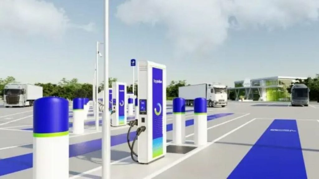 BP Pulse and Moto Partner to Boost UK Motorway Electric Truck Charging Infrastructure with High-Power Stations