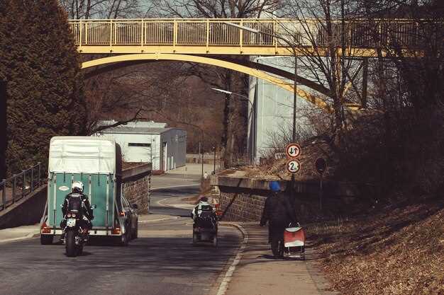 Convoy in Trucking – Shortcomings and Practical Alternatives