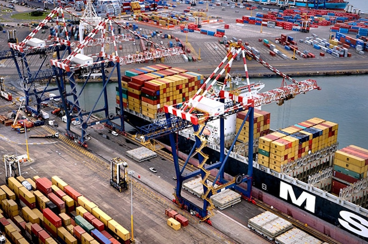 How Global Container Trade Surged to New Heights in 2025 Even as North American Markets Took a Dip How Global Container Trade Surged to New Heights in 2025 Even as North American Markets Took a Dip