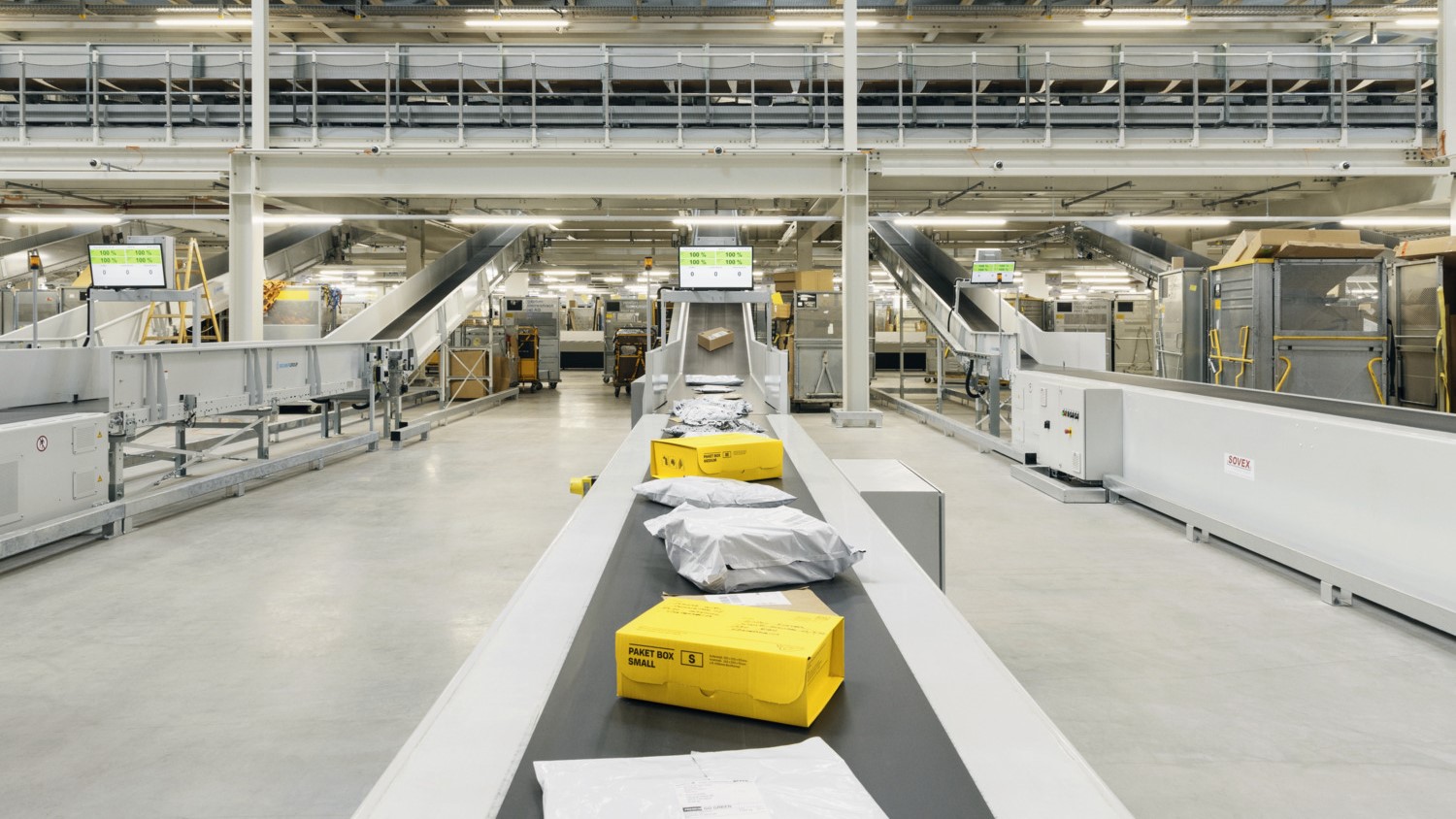 How U.S. Tariff Adjustments Are Driving Retailers to Rethink Parcel Shipping via Postal Networks