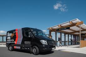 Exploring the Backbone of Auckland’s Busy Streets: The Indispensable Cargo Vans in Daily Logistics