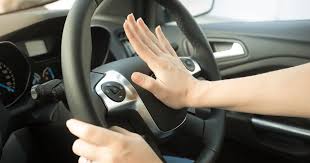 Seven Driving Behaviors That Irritate Fellow Drivers and Risk Safety on the Road