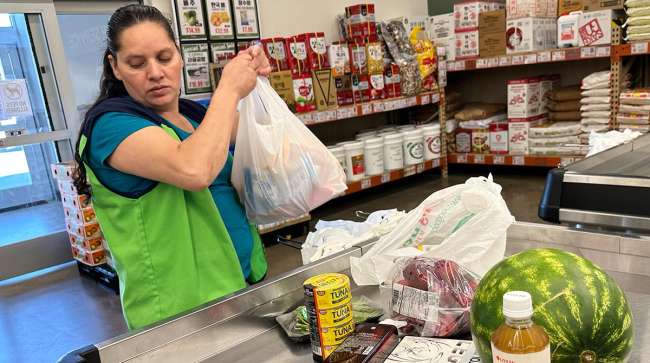 Slight Uptick in Fed’s Preferred Inflation Gauge for August Signals Consumer Spending Resilience