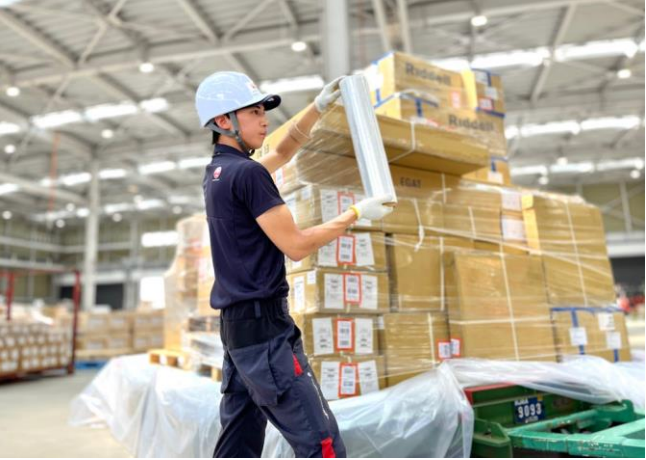 Japan Airlines Leads Shift to Biomass Cargo Stretch Films Using Mass Balance Method for Sustainable Air Freight