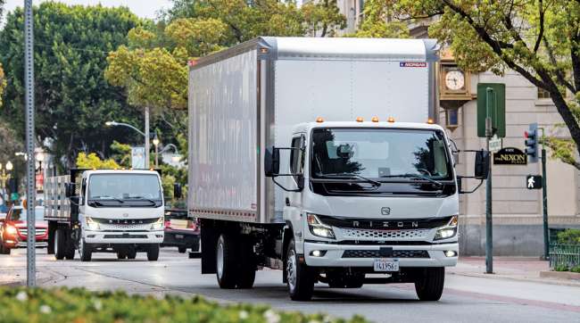Medium-Duty Truck Sales Fall in September 2025 Despite Slight Monthly Gains