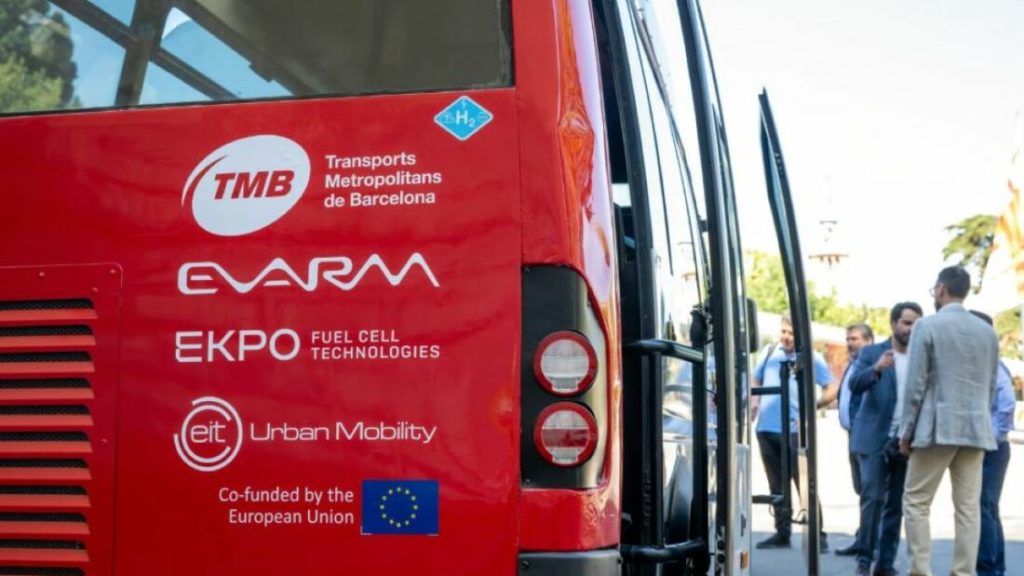 EVARM Introduces Barcelona’s First Hydrogen-Powered Urban Minibus through Diesel Vehicle Retrofit
