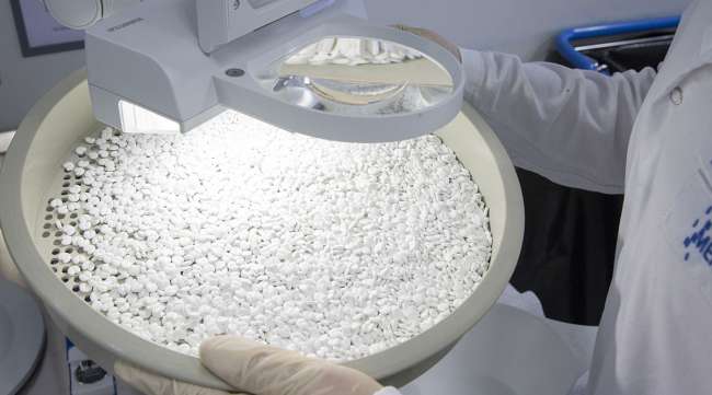 U.S. Caps Pharmaceutical Tariffs for EU and Japan, But UK Faces 100% Duties