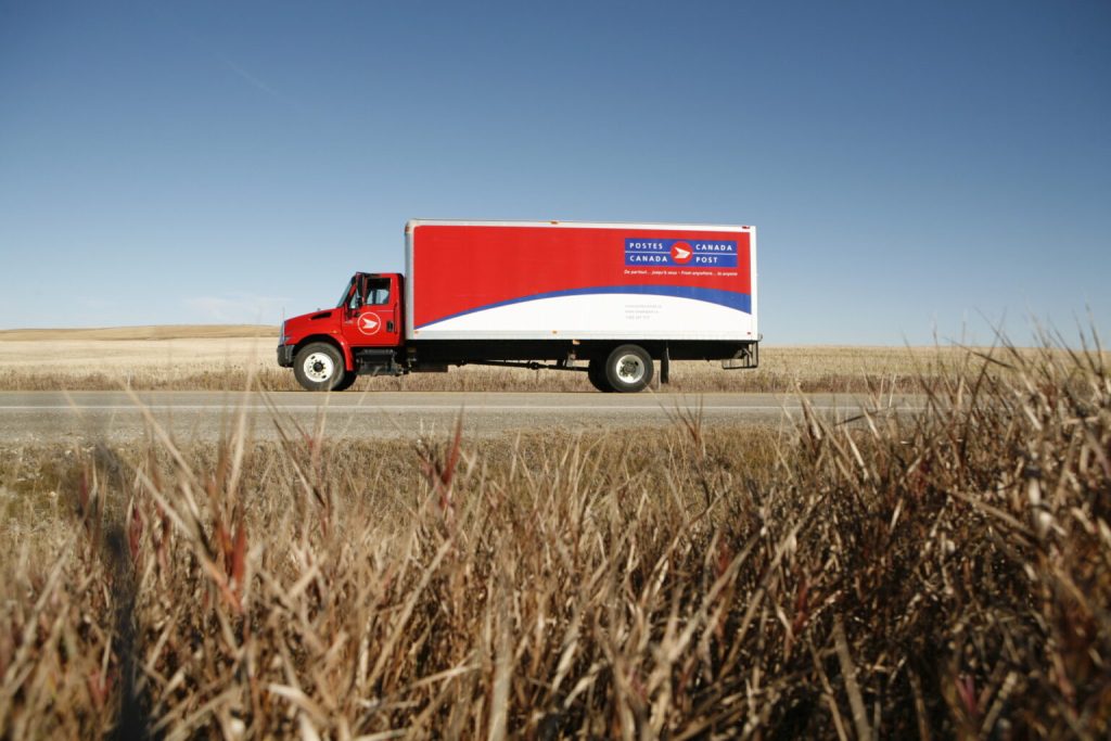 Canadian Trucking Alliance Raises Concerns Over Canada Post’s Move into Parcel Delivery Market
