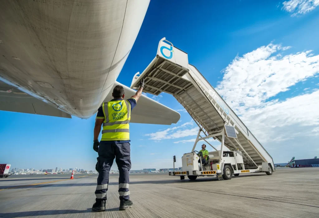 How dnata’s Advanced Ground Support Fleet Keeps Dubai Airshow 2025 Running Smoothly