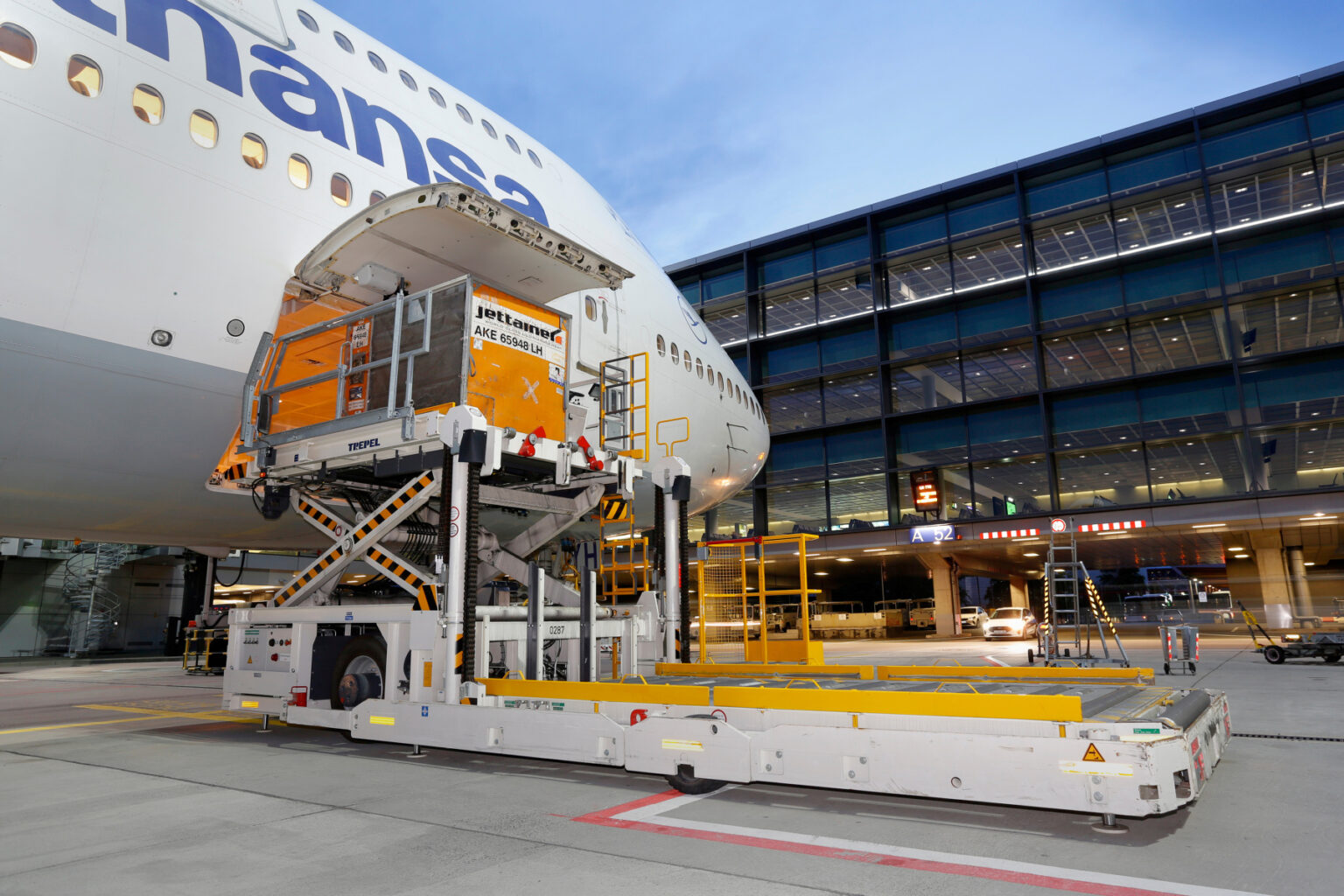 Passenger Traffic at Frankfurt Airport Climbs Sharply Amid Busy Fall Vacation Season