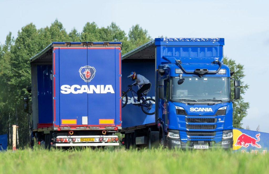Scania’s Autonomous Trucks Showcase Engineering Excellence and Set New Safety Milestones with AI Technology