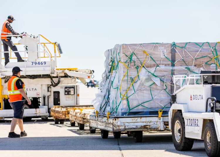 Jettainer and Trackonomy Introduce Hybrid IoT Tracking to Revolutionize ULD Visibility and Logistics