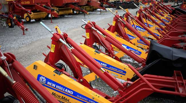 US Farm Equipment Makers Navigate Uncertainty as China Trade Deal Leaves Market in Flux