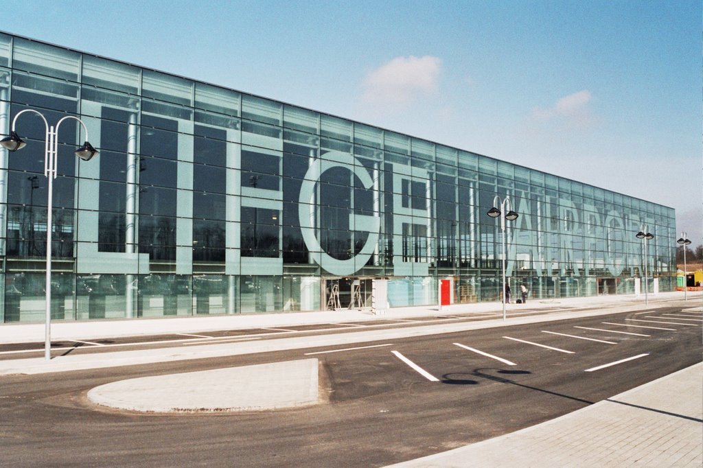 Suparna Airlines Expands European Cargo Reach With Second Boeing 777F at Liege Airport