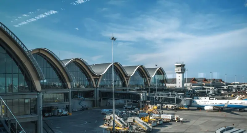 How Cargo Traffic Evolved at NAIA and MCIA in Early 2025: Trends and Implications for Global Transport