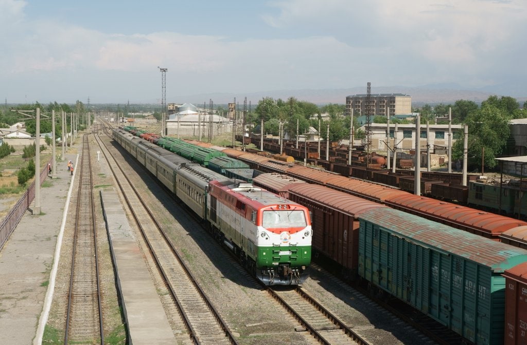 Russian Railways Offers Continued Freight Discounts for Fruit and Vegetable Shipments from Tajikistan