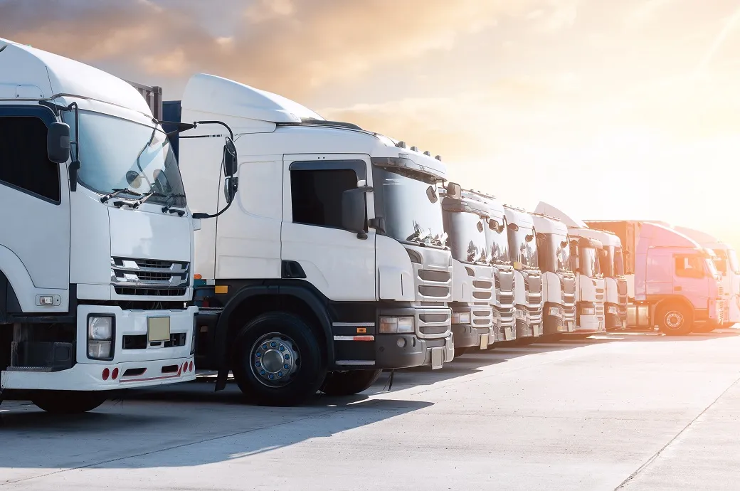 Tight Capacity Pressures US Truck Freight Market in Q3 2025, Impacting Shipment Volumes and Costs