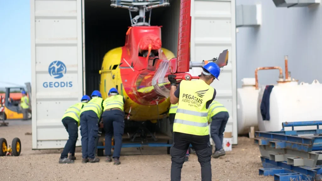Seasonal Relocation of Firefighting Helicopters from Spain to Chile Orchestrated by GEODIS