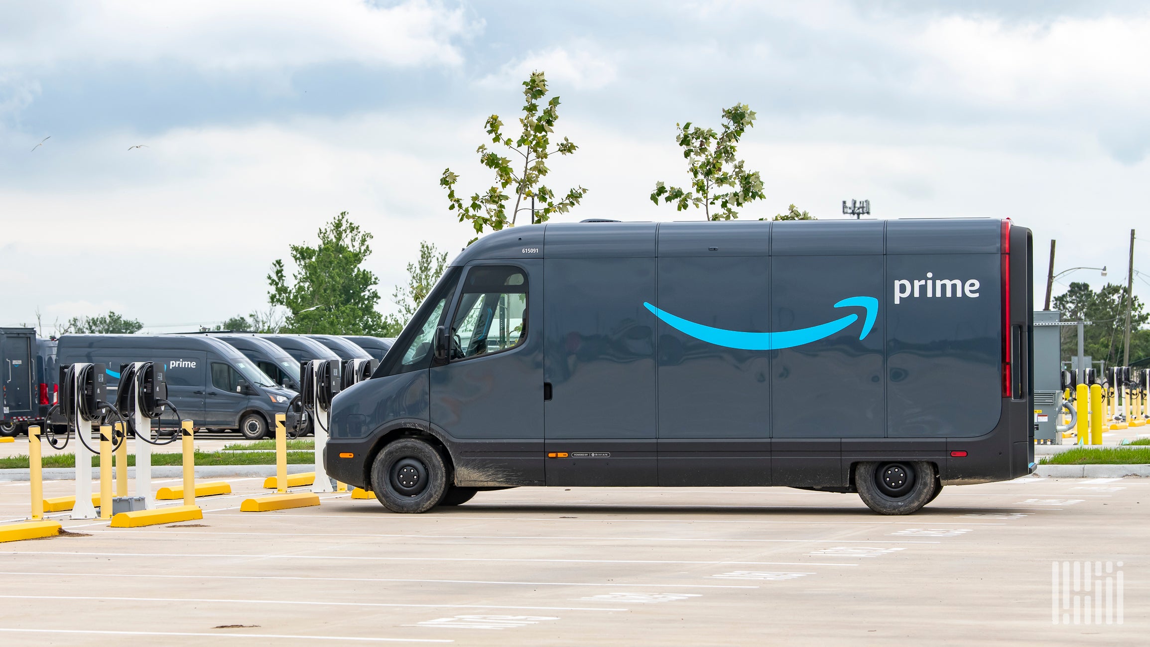 New York Citys lag om leveransskydd försenas och Amazons licensreglering pausas