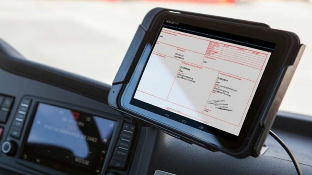 Hiszpańska Ustawa o Zrównoważonej Mobilności na rok 2025 wyznacza termin 5 września 2026 r. jako ostateczny dla obowiązkowej elektronicznej dokumentacji transportu drogowego towarów.