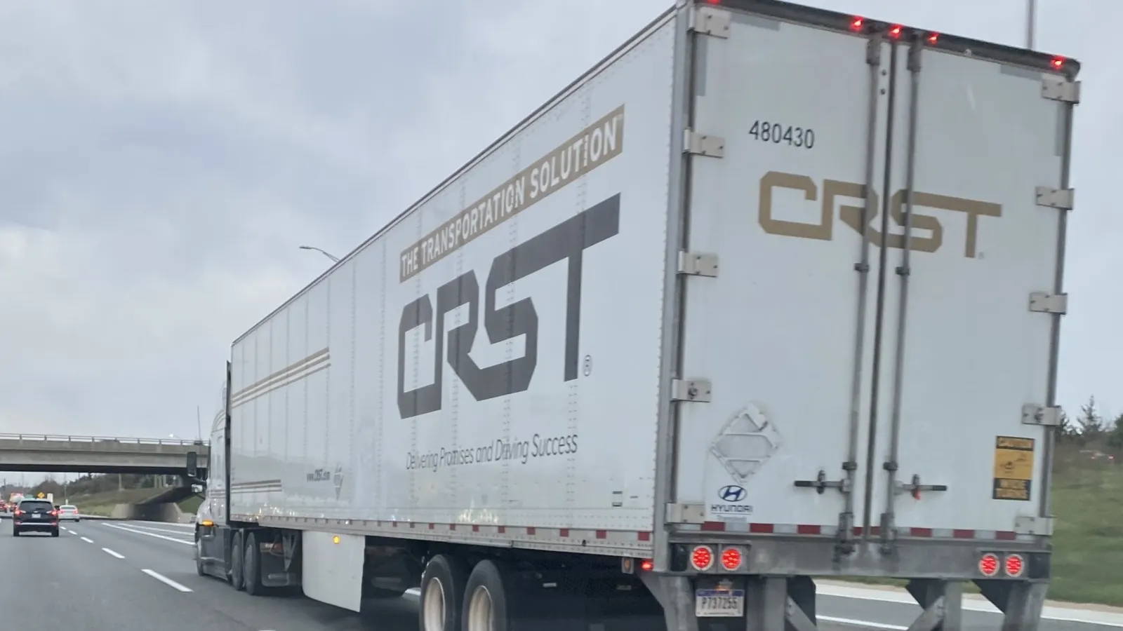 CRST fleet downsizing and job reductions target enhanced logistics reliability and long-term stability