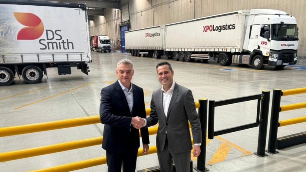DS Smith Advances Eco-Friendly Freight by Deploying XPO Logistics Duo-Trailer