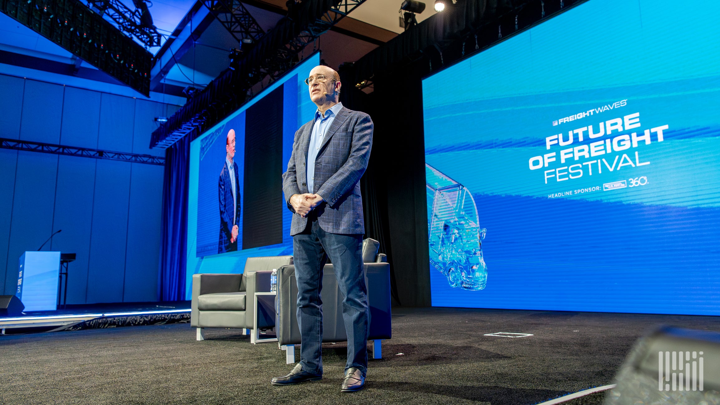 Brad Jacobs, XPO ve GXO Yönetim Kurullarına Liderlik Etme Görevinden Ayrılarak QXO'nun Yapı Malzemeleri Dağıtımındaki Genişlemesini Destekleyecek