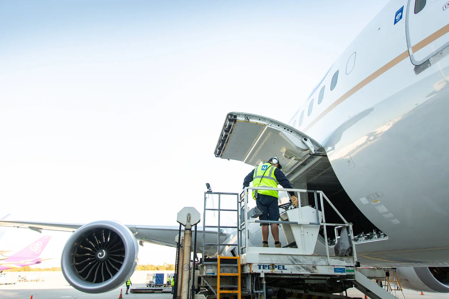 Menzies Aviation Earns Cargo iQ Certification, Boosting Transparency and Reliability in Global Cargo Operations