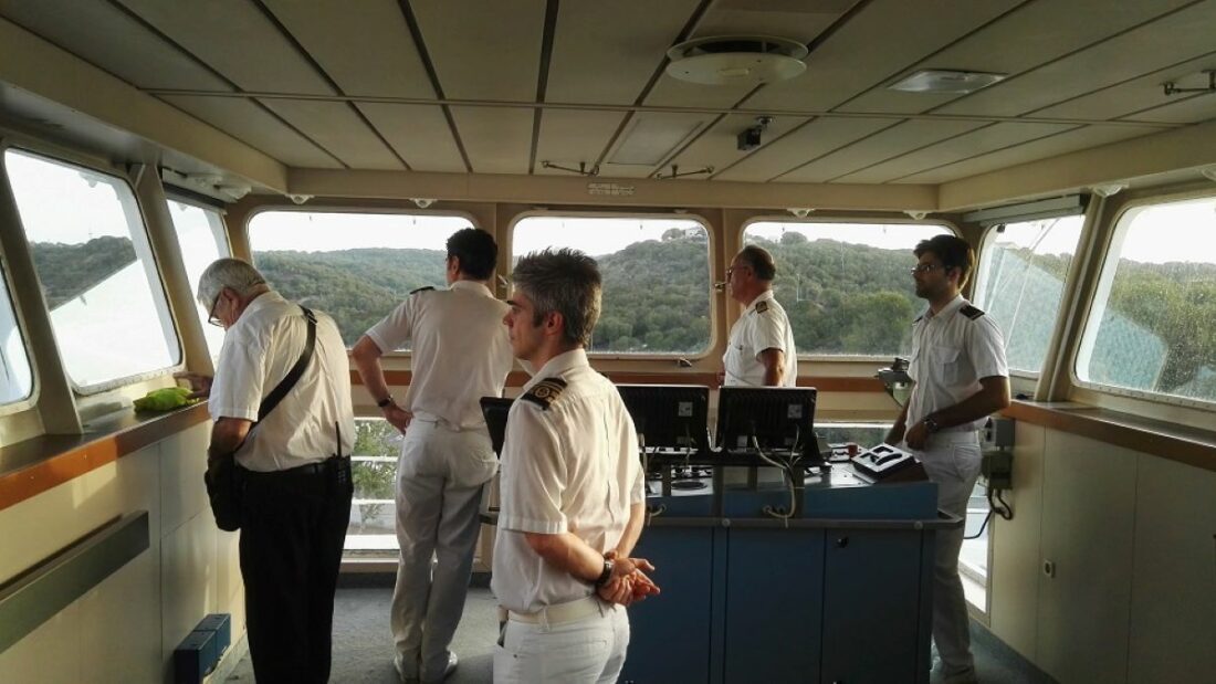 Spanish Merchant Mariners Play Crucial Roles Yet Are Excluded from National Port Sector Congress