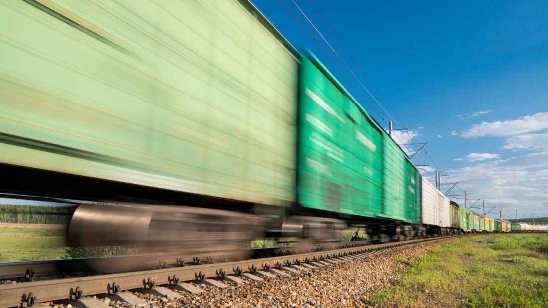 Het Spaanse ministerie kent €44,37 miljoen toe aan toonaangevende goederenvervoerders per spoor om duurzaam goederenvervoer te bevorderen