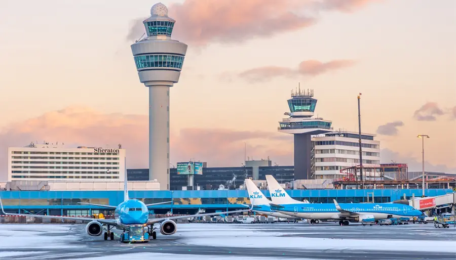 Independent operational review at Amsterdam Airport Schiphol and KLM after severe January weather