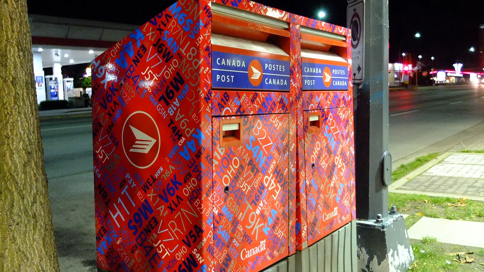 Kanada Postası'nın geçici iş sözleşmeleri yönlendirmeyi, hafta sonu paketlerini ve taşıyıcı iş akışlarını nasıl değiştiriyor