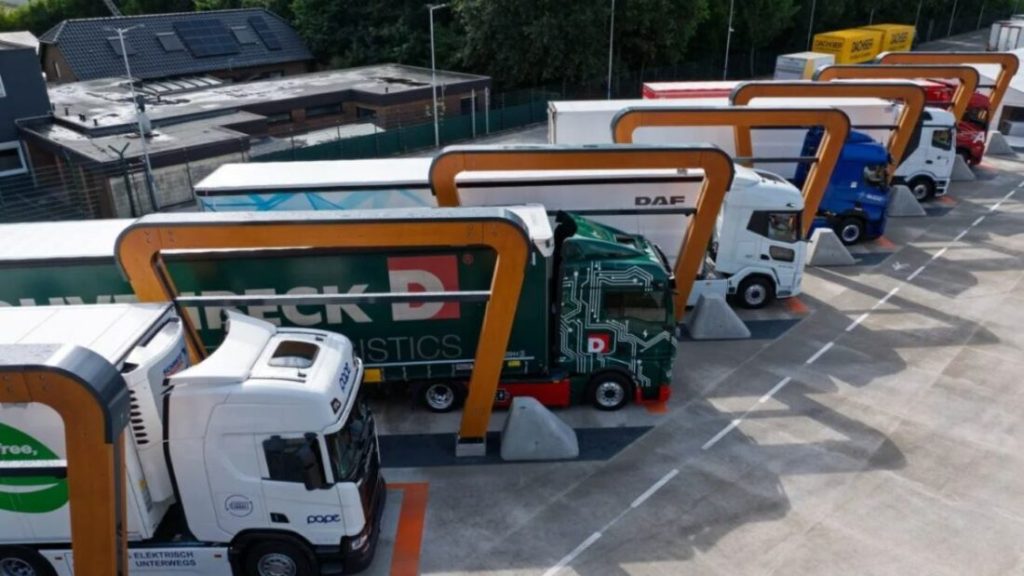 Industry groups urge EU to bridge potential 2026–2027 financing gap for truck and hydrogen refueling infrastructure