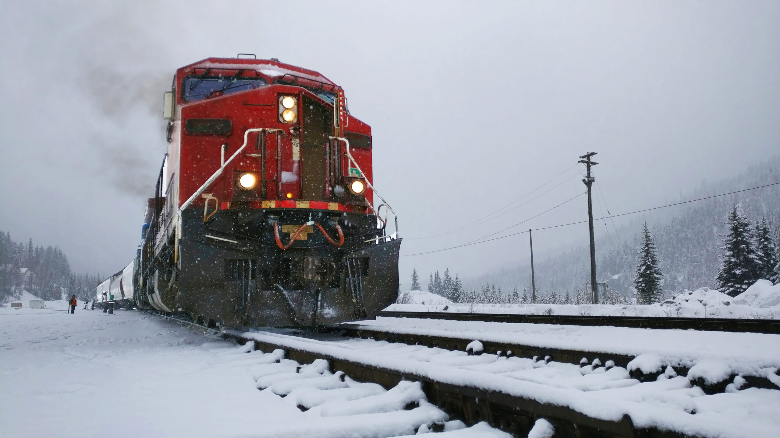 How a strong winter storm could ripple through eastern US rail hubs and supply chains